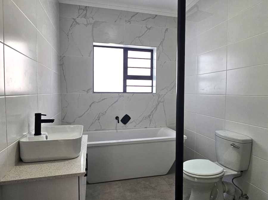 3 Bedroom Property for Sale in Fountains Estate Eastern Cape